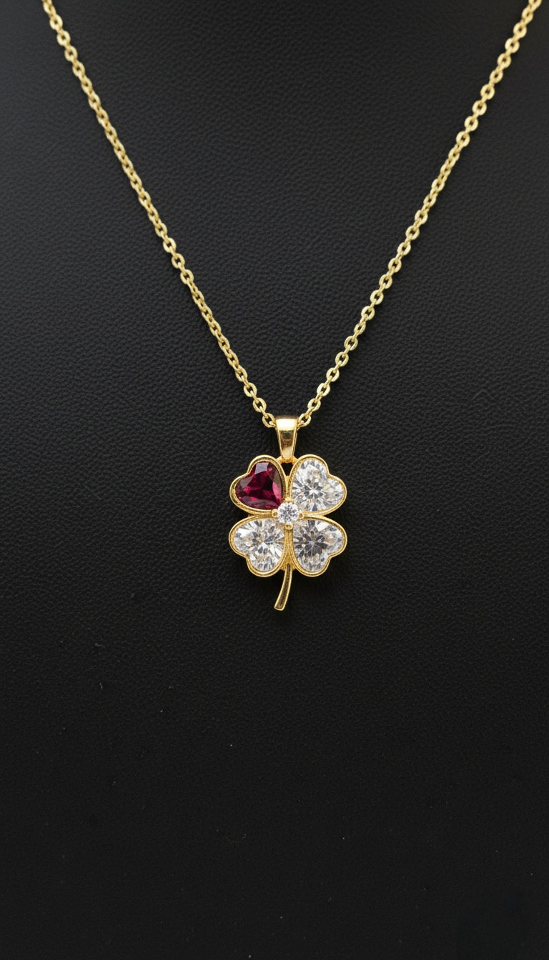 Miras 4 Yapraklı Taşlı Yonca Kolye